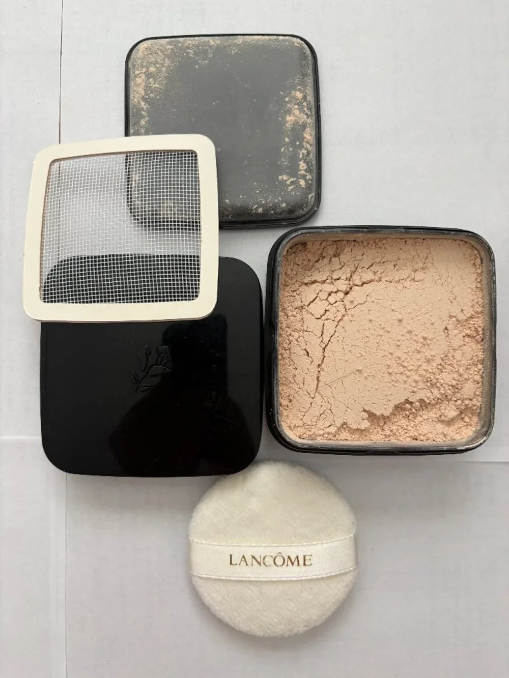 4 VINTAGE CHANEL, DIOR, LANCÔME LOOSE POWDERS BUNDLE